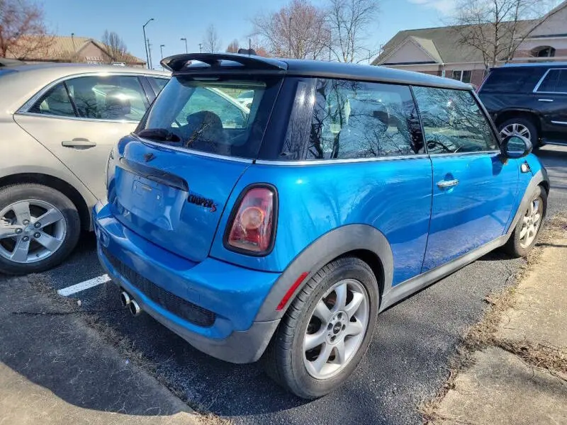 2010 MINI Cooper S photo 5