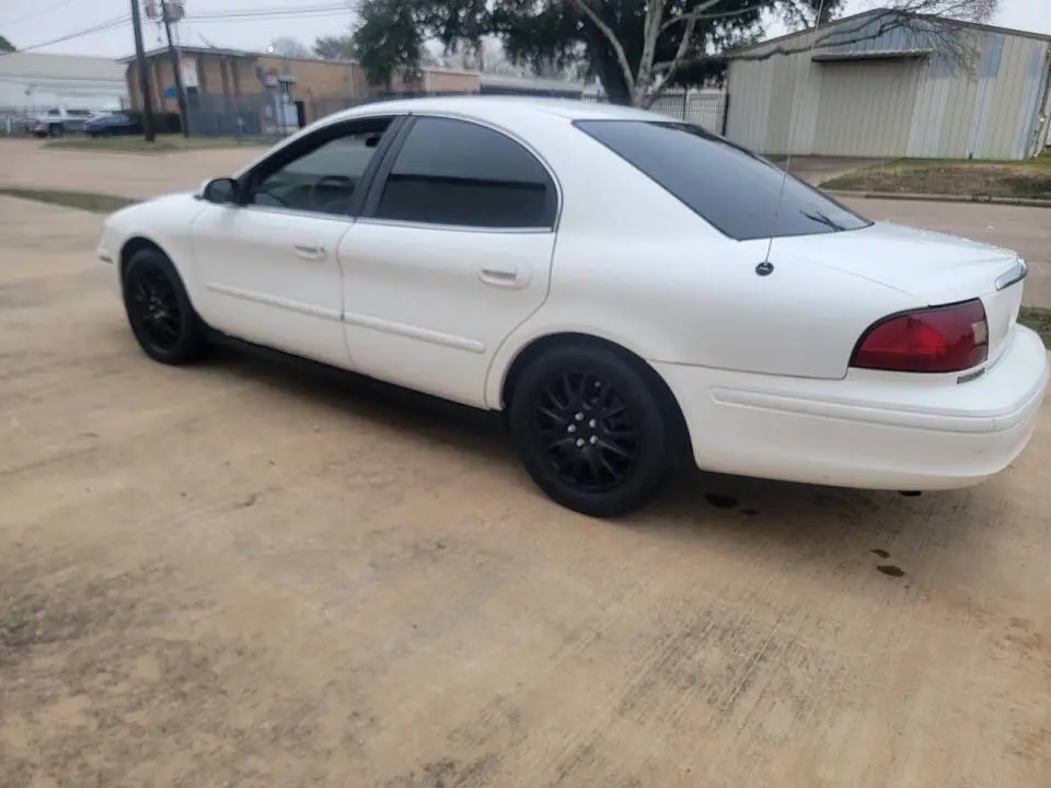 2003 Mercury Sable GS photo 4