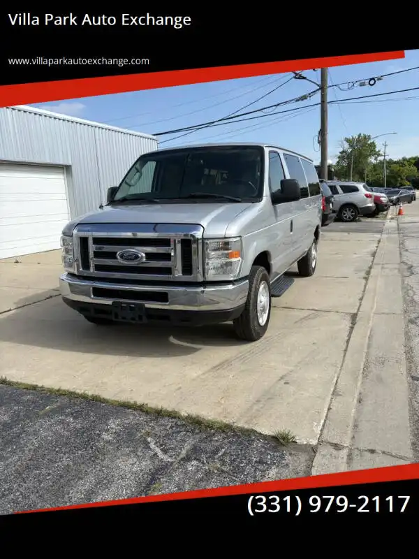 2013 Ford E-Series E-350 XLT Super Duty's photo