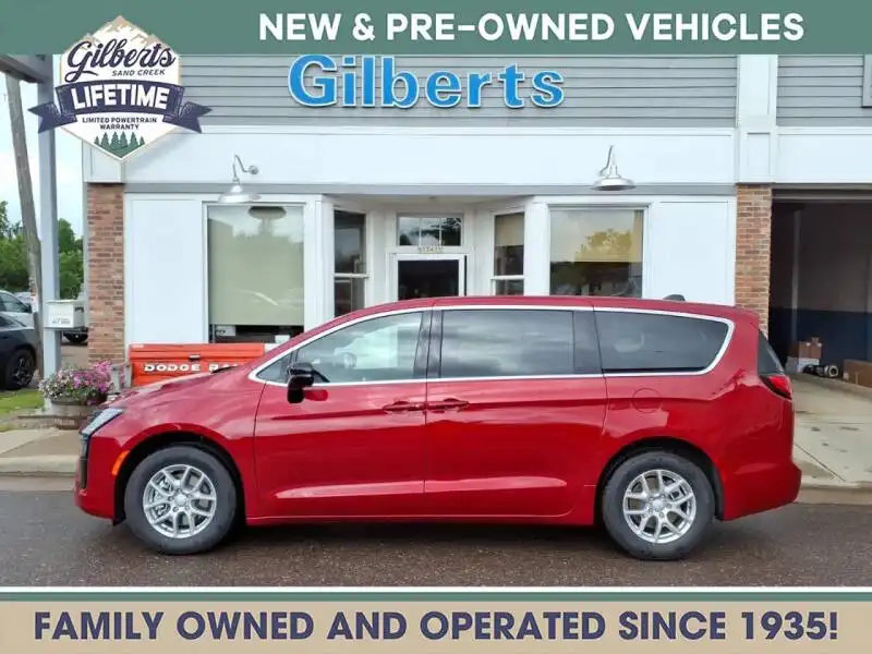 2027 Chrysler Pacifica Select's photo