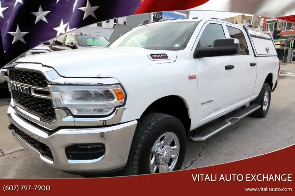 2019 RAM 3500 Tradesman 4X4 Crew Cab SWB's photo