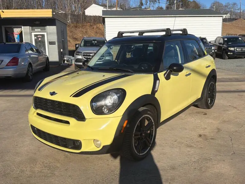 2012 MINI Countryman Countryman S photo 3
