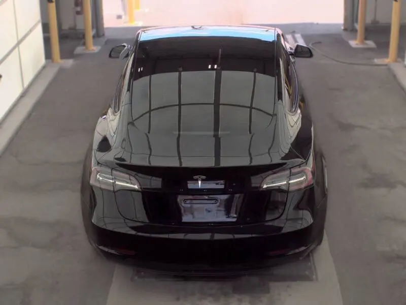 2023 Tesla Model 3 Base photo 5