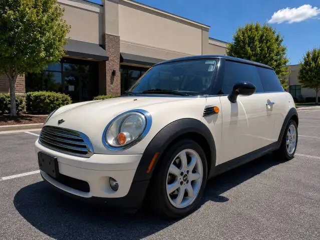 2009 MINI Cooper Base photo 1