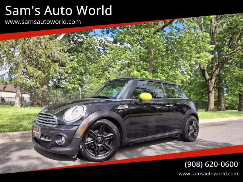 2013 MINI Cooper Base's photo