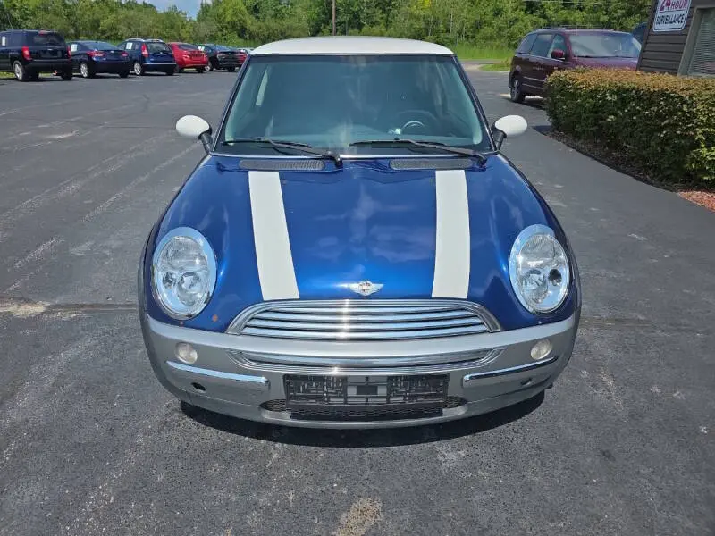 2004 MINI Cooper Cooper photo 3
