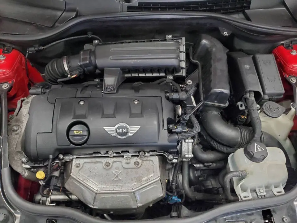 2013 MINI Cooper Base photo 4