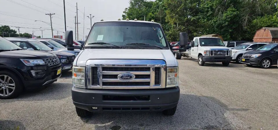 2011 Ford E-Series undefined photo 4