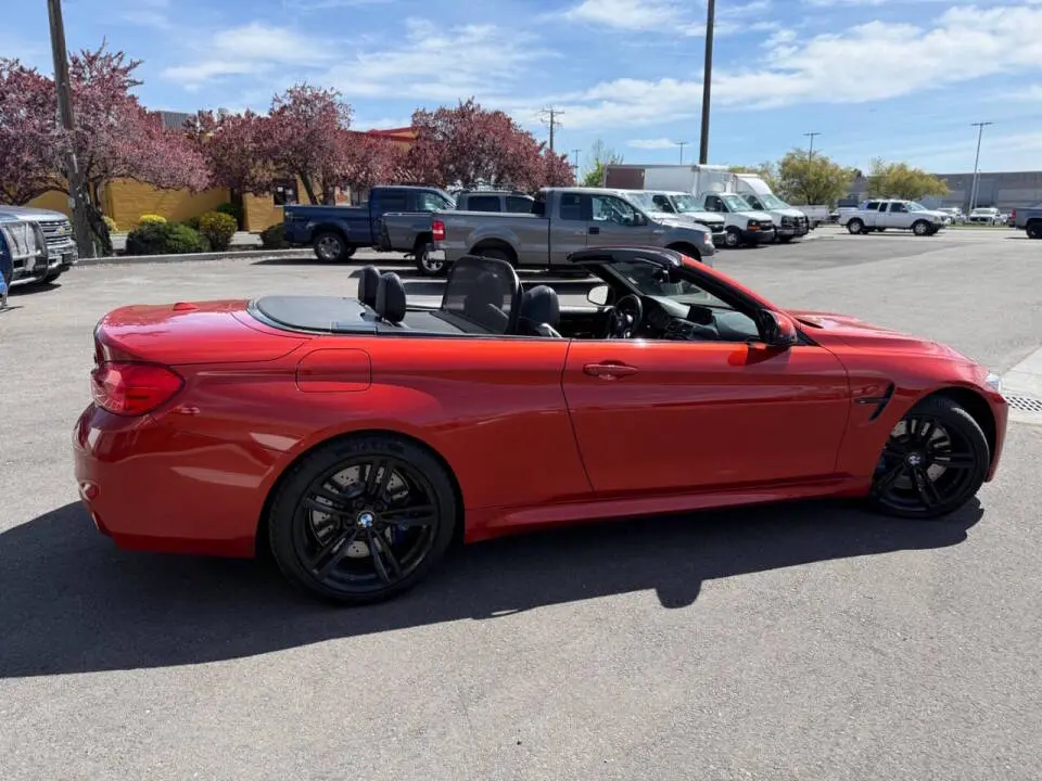 2017 BMW M4 Base photo 4