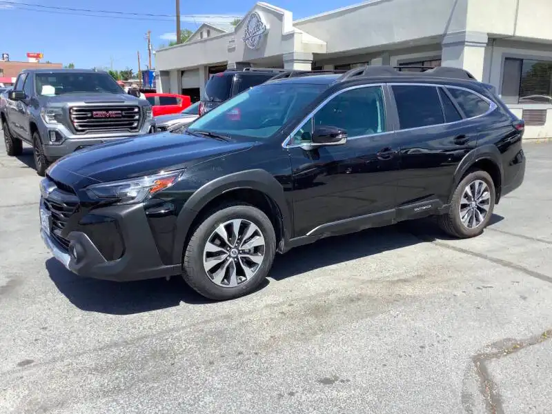 2024 Subaru Outback Limited's photo
