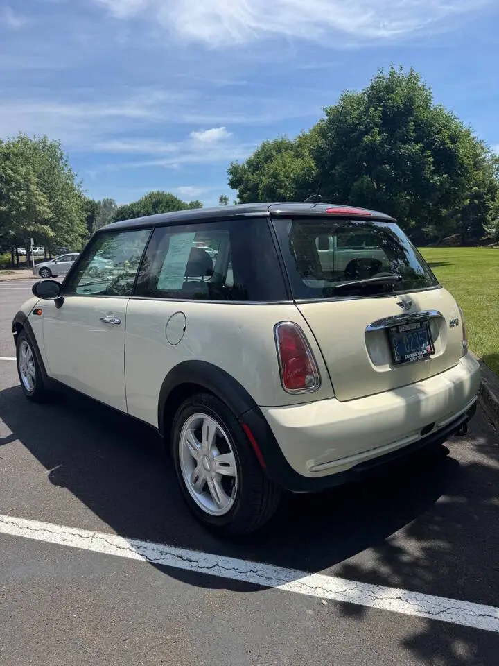 2006 MINI Cooper Base photo 5