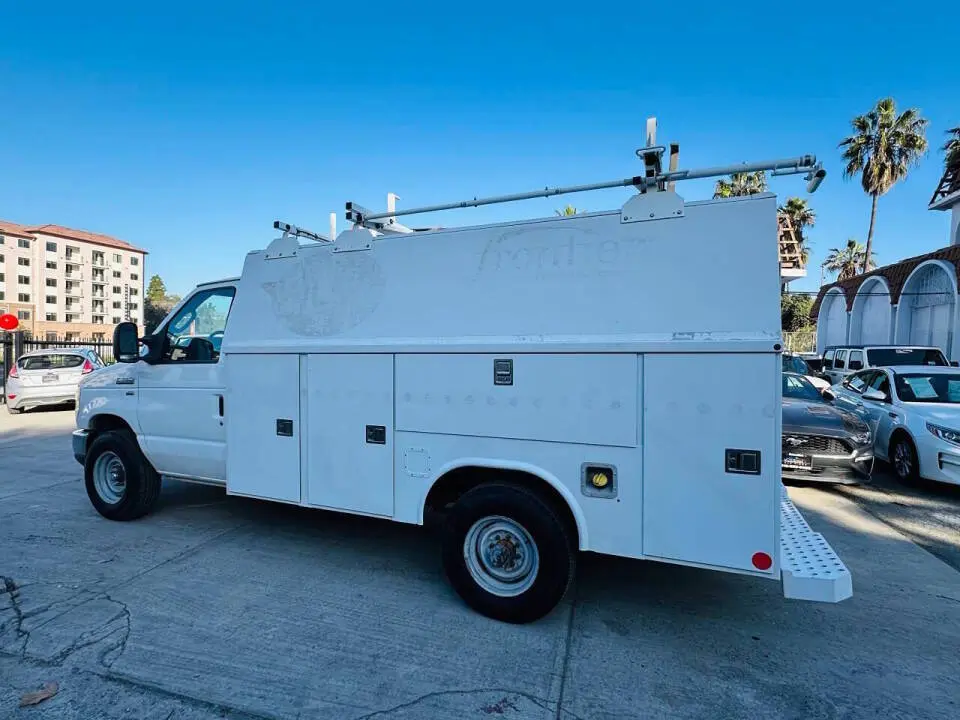 2011 Ford E-Series undefined photo 4