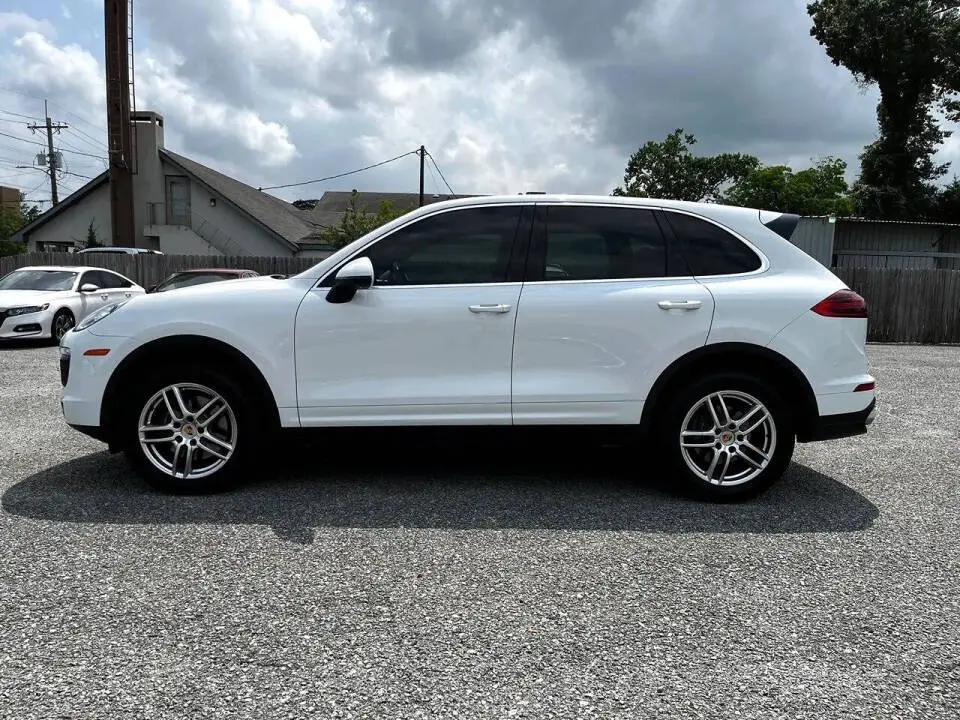 2016 Porsche Cayenne Tiptronic photo 3