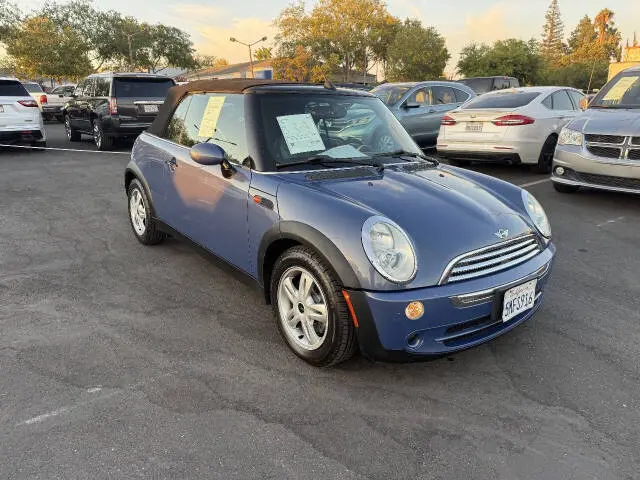 2005 MINI Cooper Base photo 3