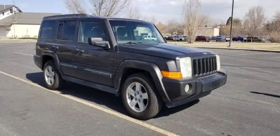 2006 Jeep Commander Base's photo