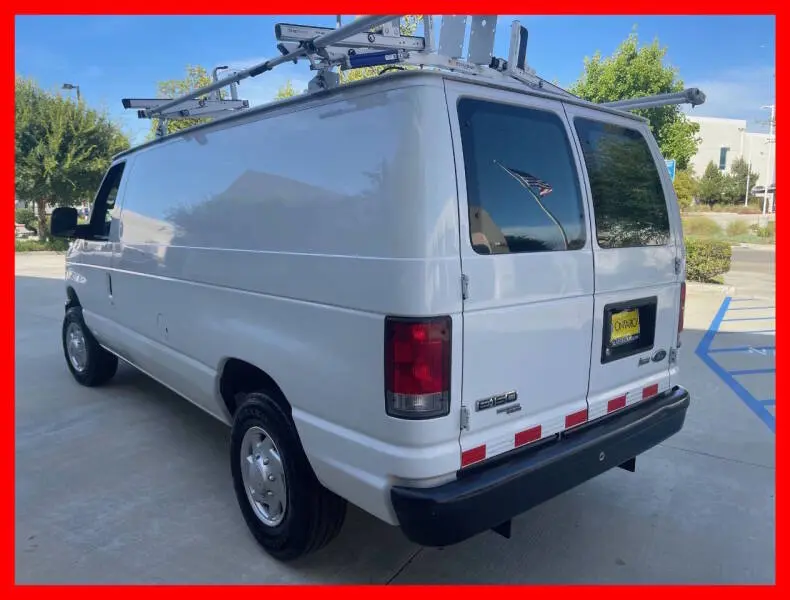 2013 Ford E-Series E-150 Van photo 4