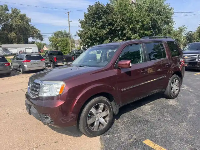 2012 Honda Pilot Touring 4WD Navigation RES's photo