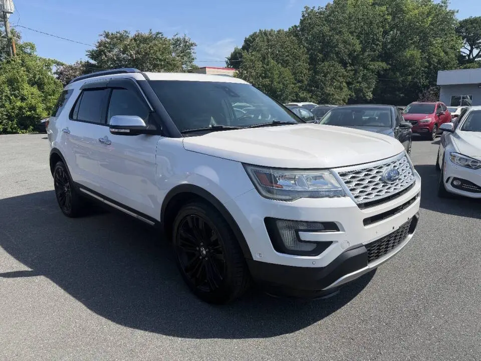 2016 Ford Explorer Platinum 4WD photo 3