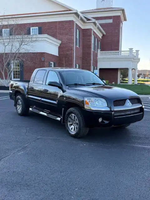2007 Mitsubishi Raider 3.7 Auto LS Double Cab's photo