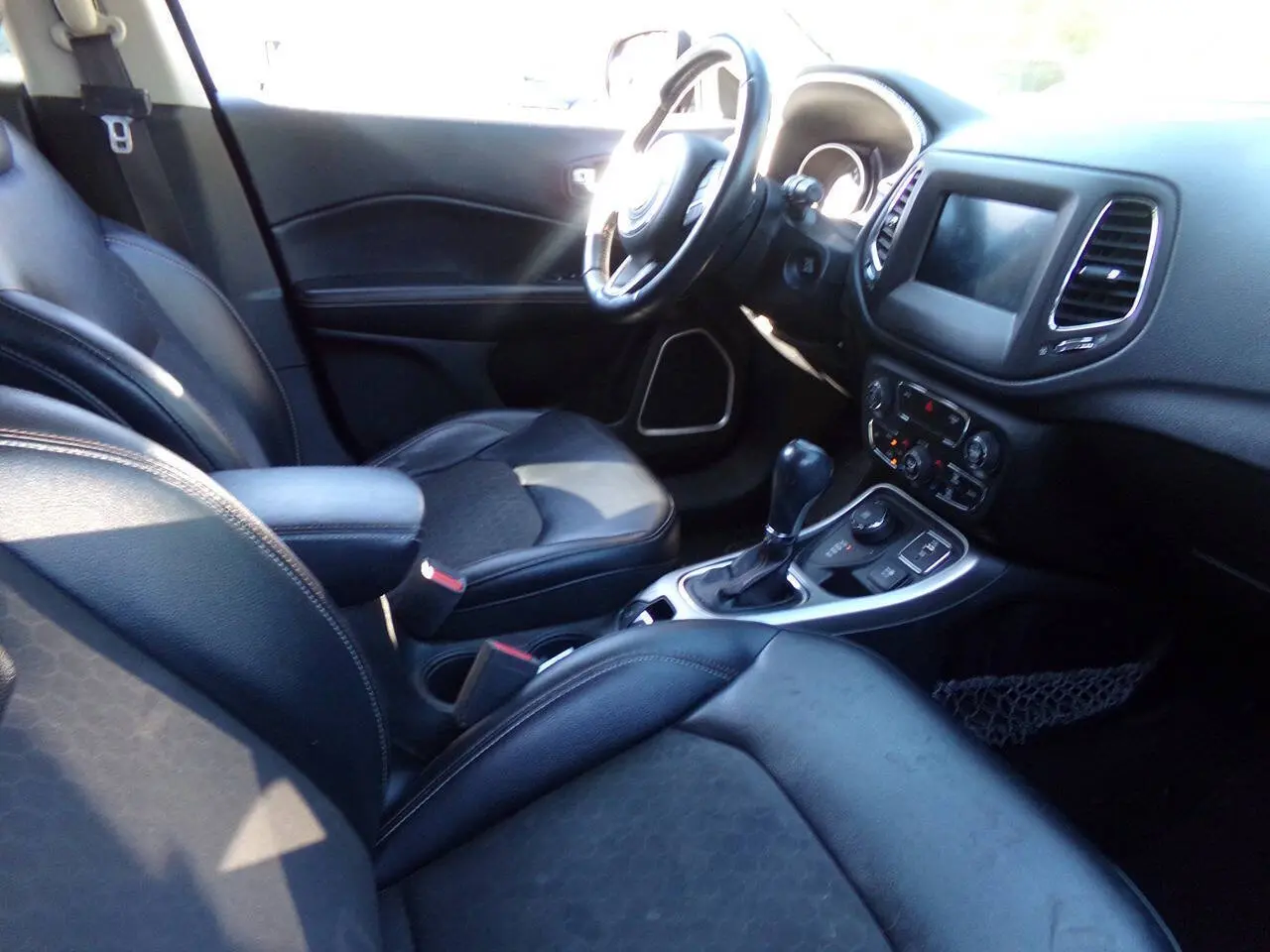2017 Jeep Compass Latitude 4WD photo 4