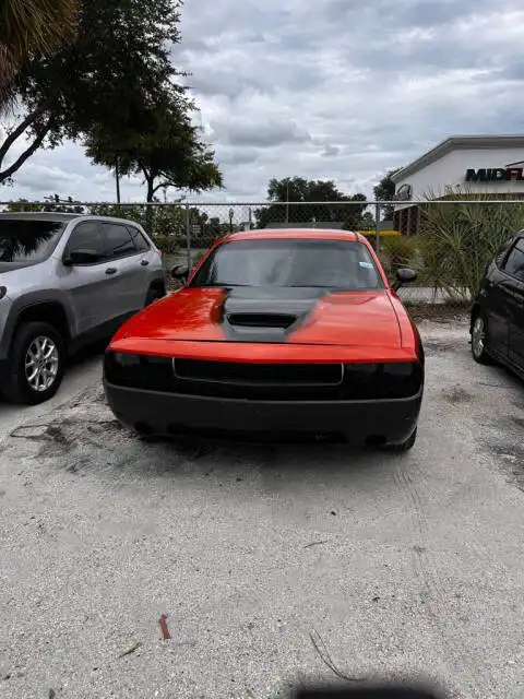 2012 Dodge Challenger SXT's photo