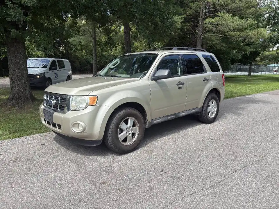 2010 Ford Escape XLT 2.5L's photo