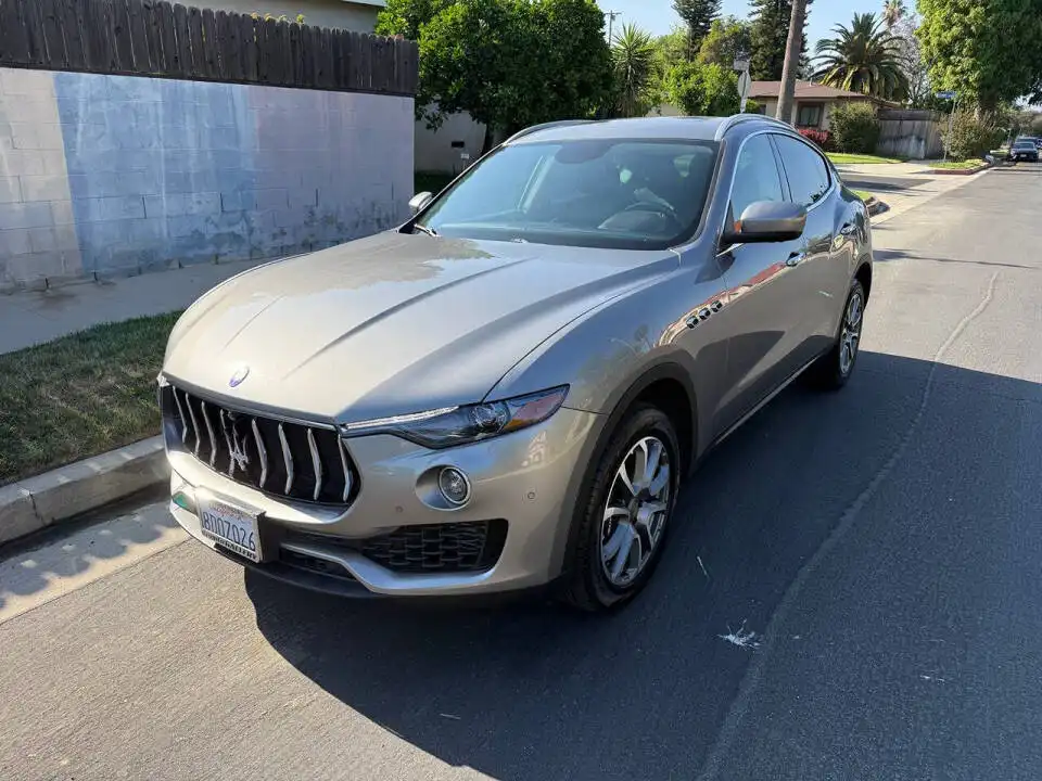 2017 Maserati Levante S's photo