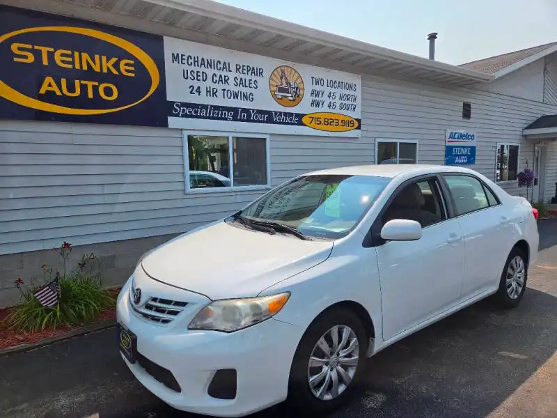 2013 Toyota Corolla LE AT's photo