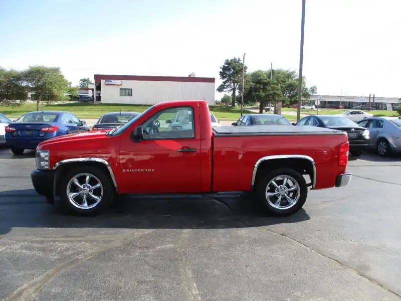2007 Chevrolet Silverado 1500 Work Truck Regular Cab SWB's photo