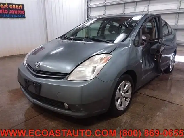 2005 Toyota Prius Hybrid's photo