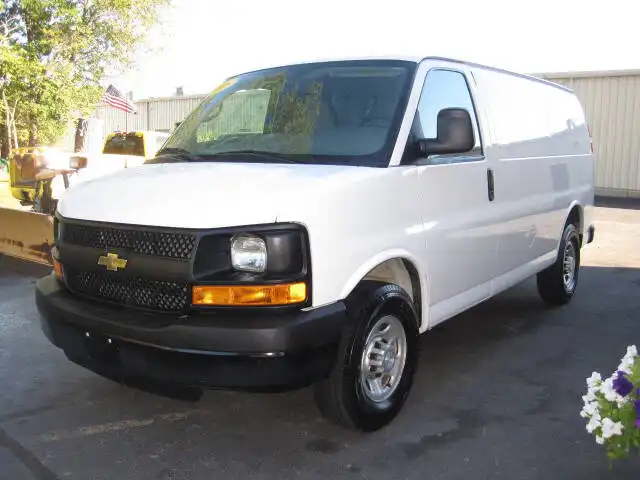 2015 Chevrolet Express 2500 Work Van HD's photo