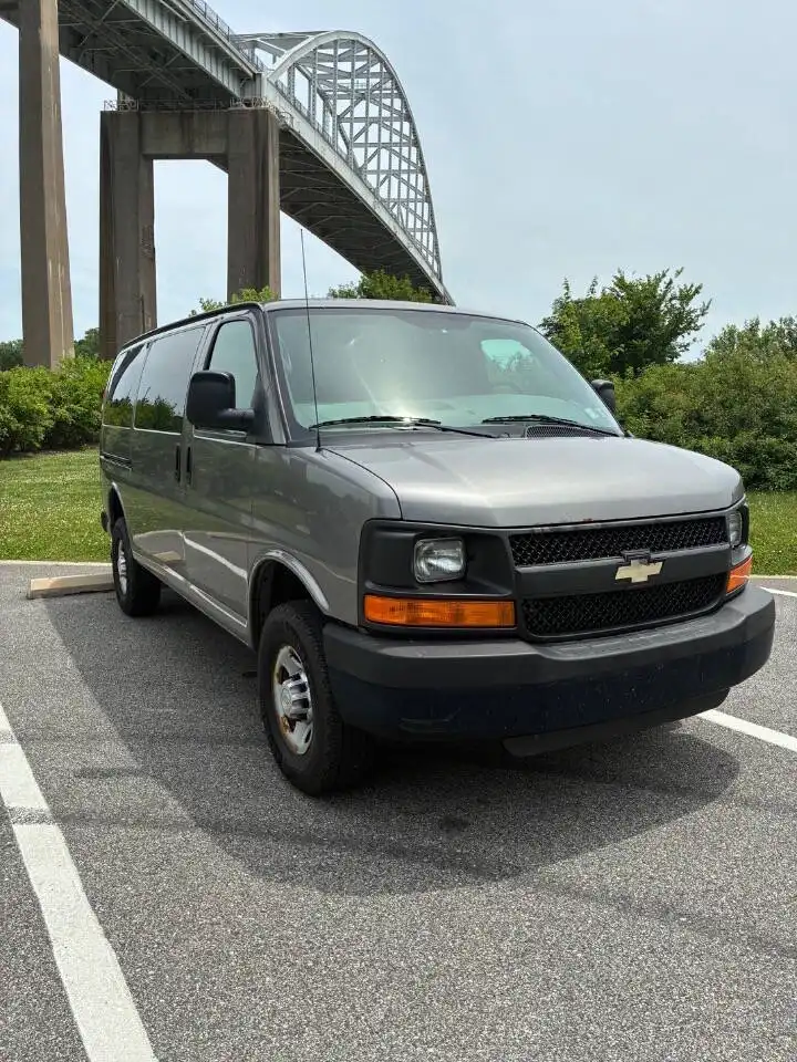 2012 Chevrolet Express 2500 Work Van HD's photo