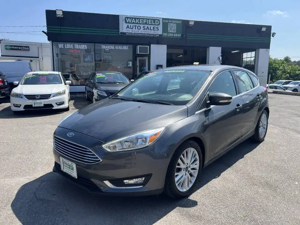 2018 Ford Focus Hatch Titanium's photo