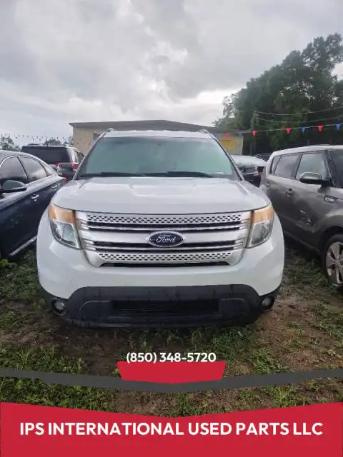 2013 Ford Explorer XLT's photo