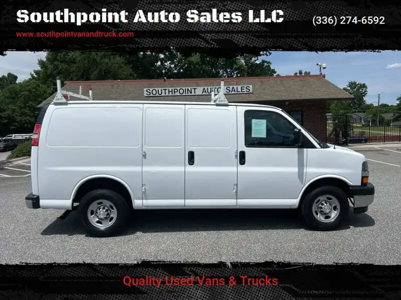 2017 Chevrolet Express 2500 Work Van HD's photo