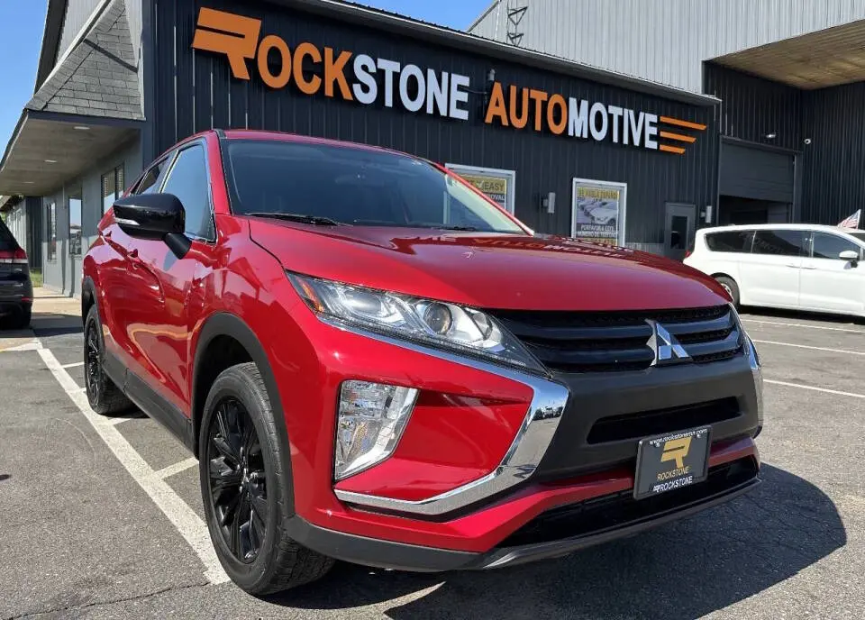 2019 Mitsubishi Eclipse Cross LE S-AWC photo 3