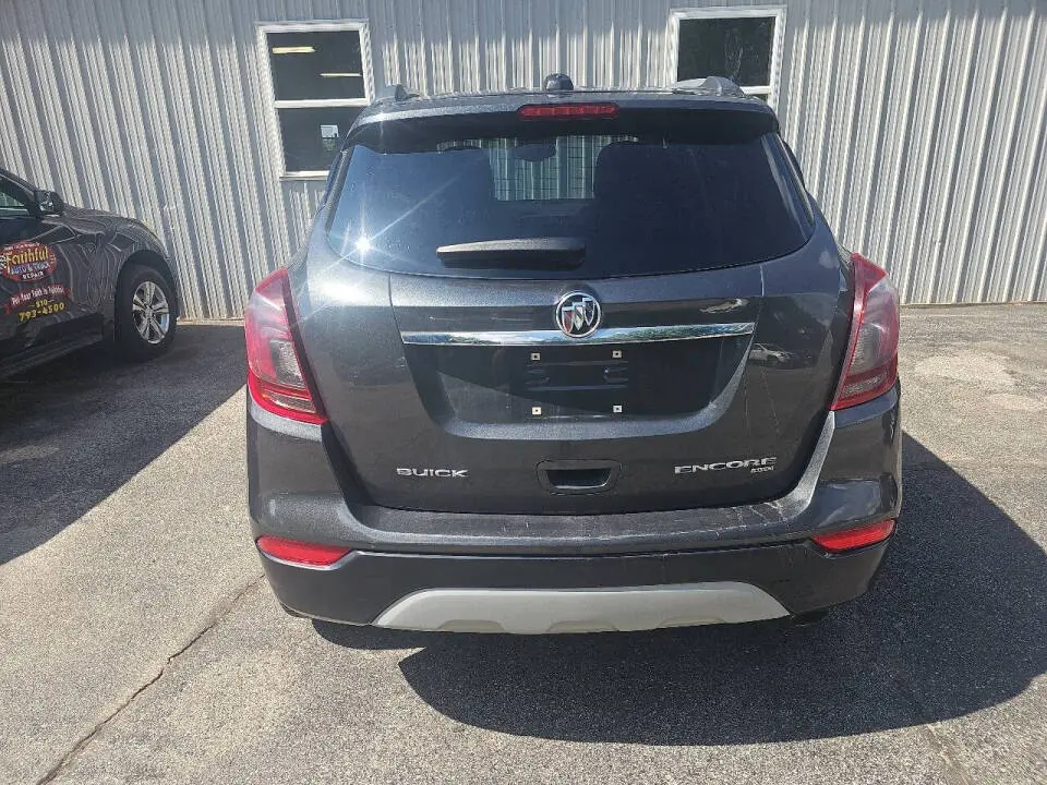 2017 Buick Encore Essence AWD photo 5