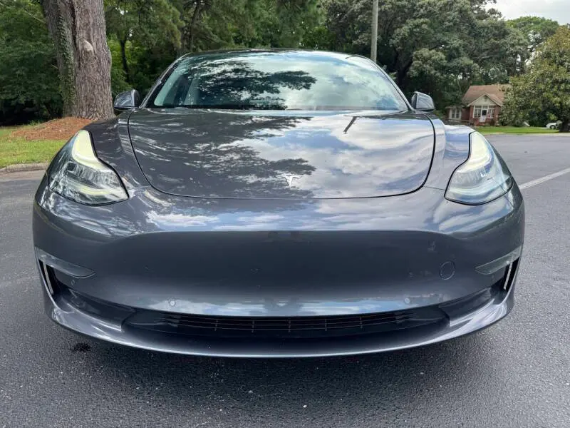 2019 Tesla Model 3 Long Range photo 3