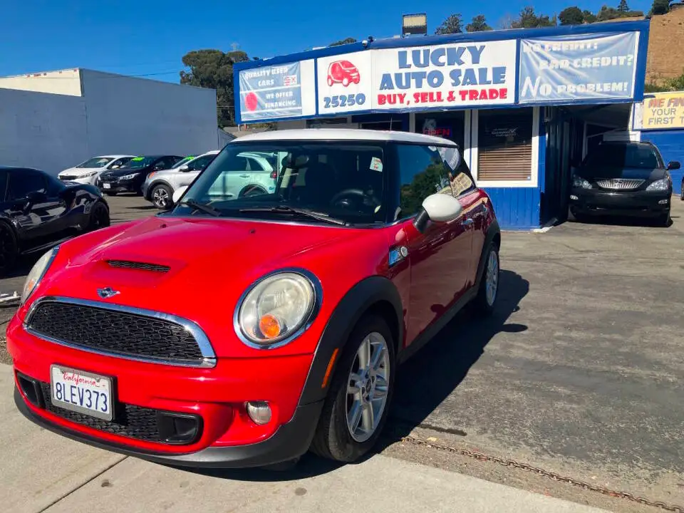 2011 MINI Cooper S photo 1