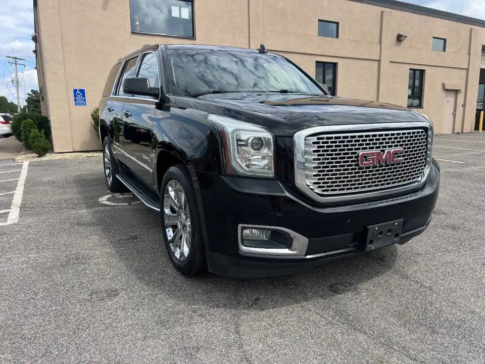 2015 GMC Yukon 4WD Denali's photo