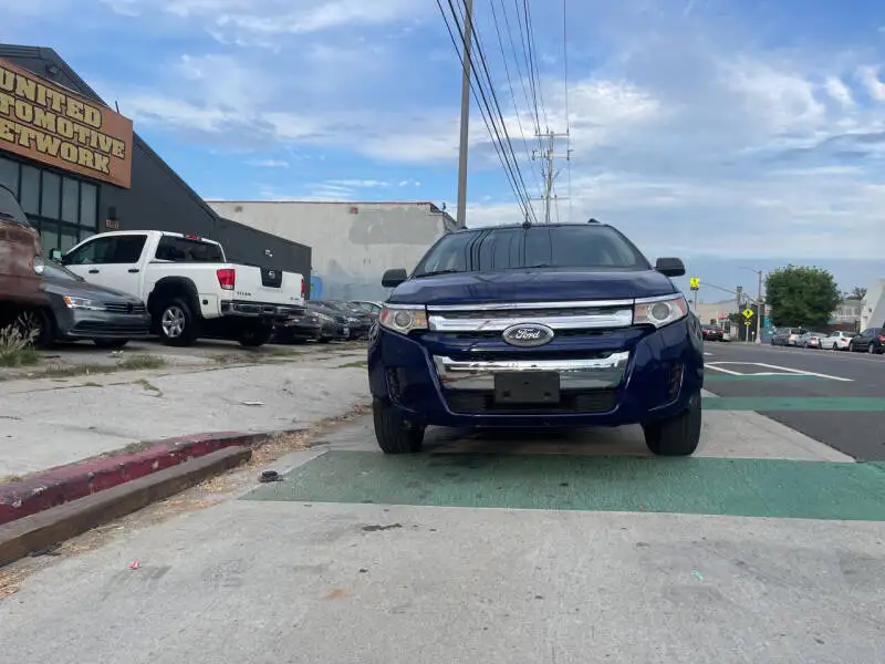 2014 Ford Edge SE's photo