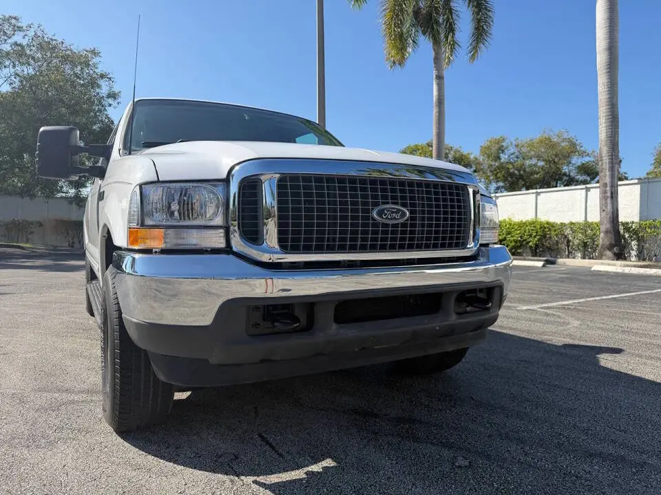 2000 Ford Excursion XLT 4X4 photo 5