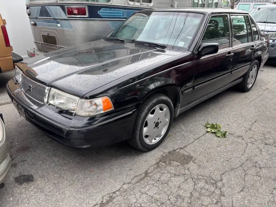 1997 Volvo S90 Base's photo