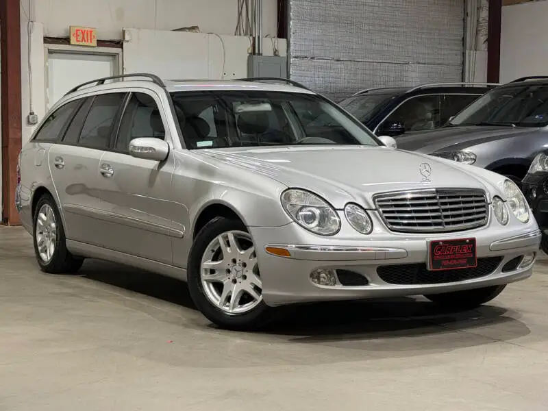 2004 Mercedes-Benz E-Class E320 photo 1