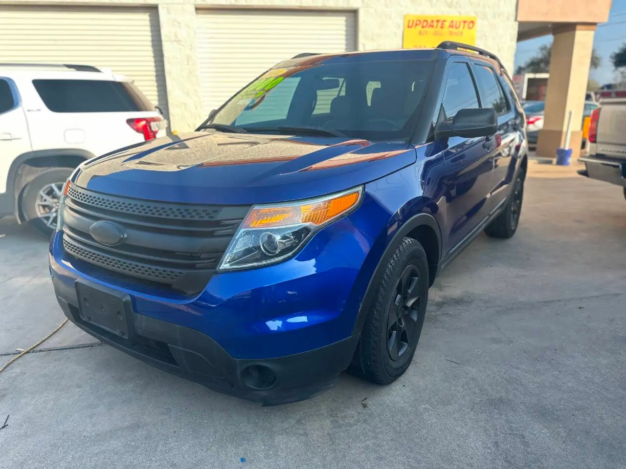 Vehicle Image 2