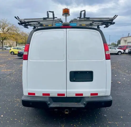 2016 Chevrolet Express 2500 Work Van HD photo 4