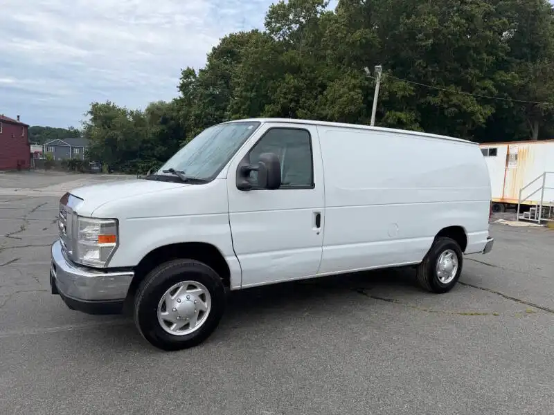 2011 Ford E-Series E-150 Van's photo
