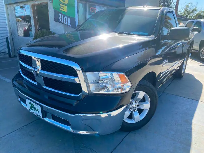 2013 RAM 1500 SLT Regular Cab SWB photo 3