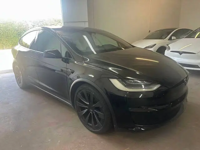 2022 Tesla Model X Long Range photo 4