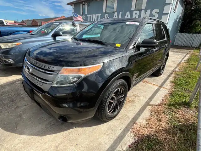 2014 Ford Explorer Base's photo